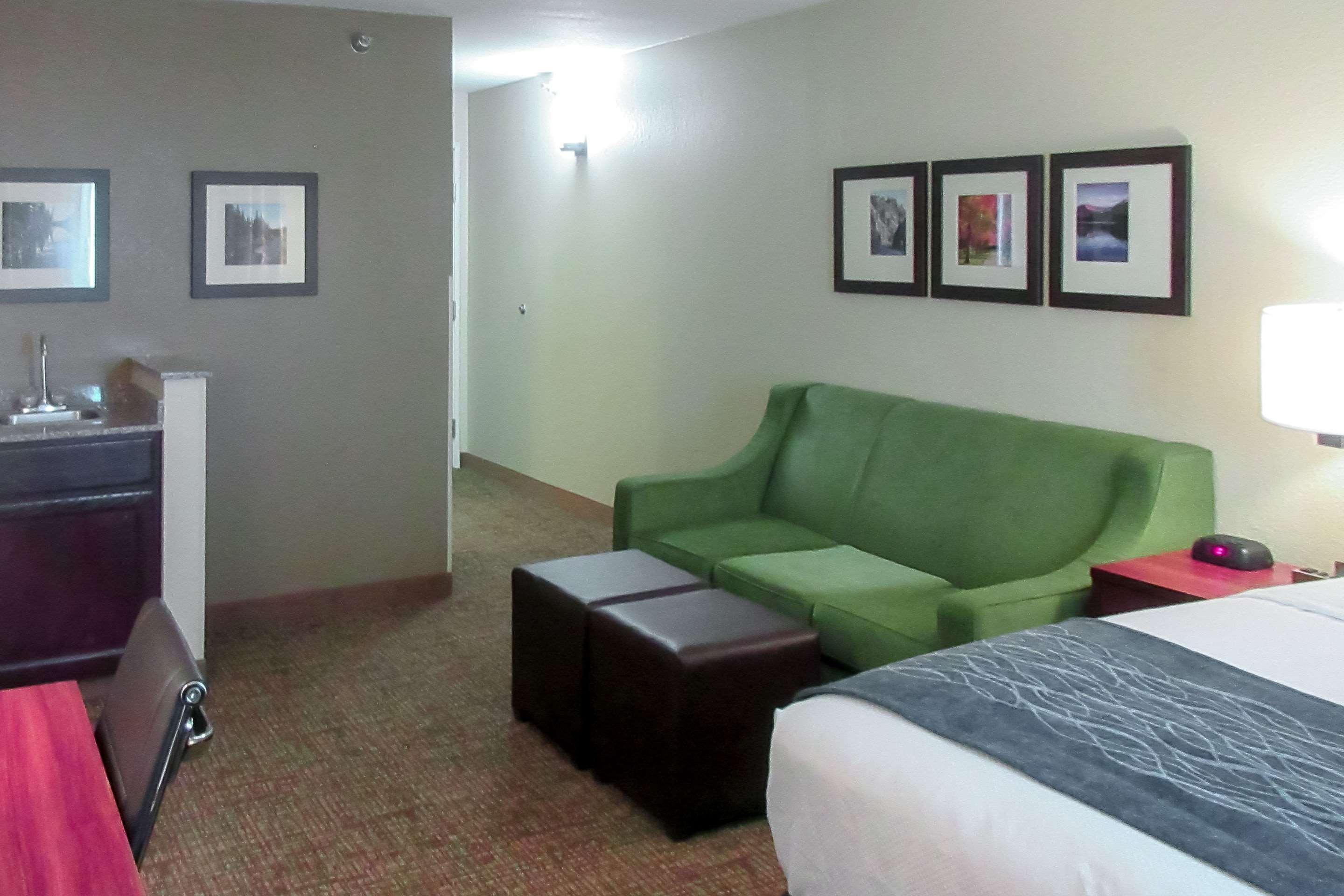 Comfort Inn&Suites Pueblo Exterior foto